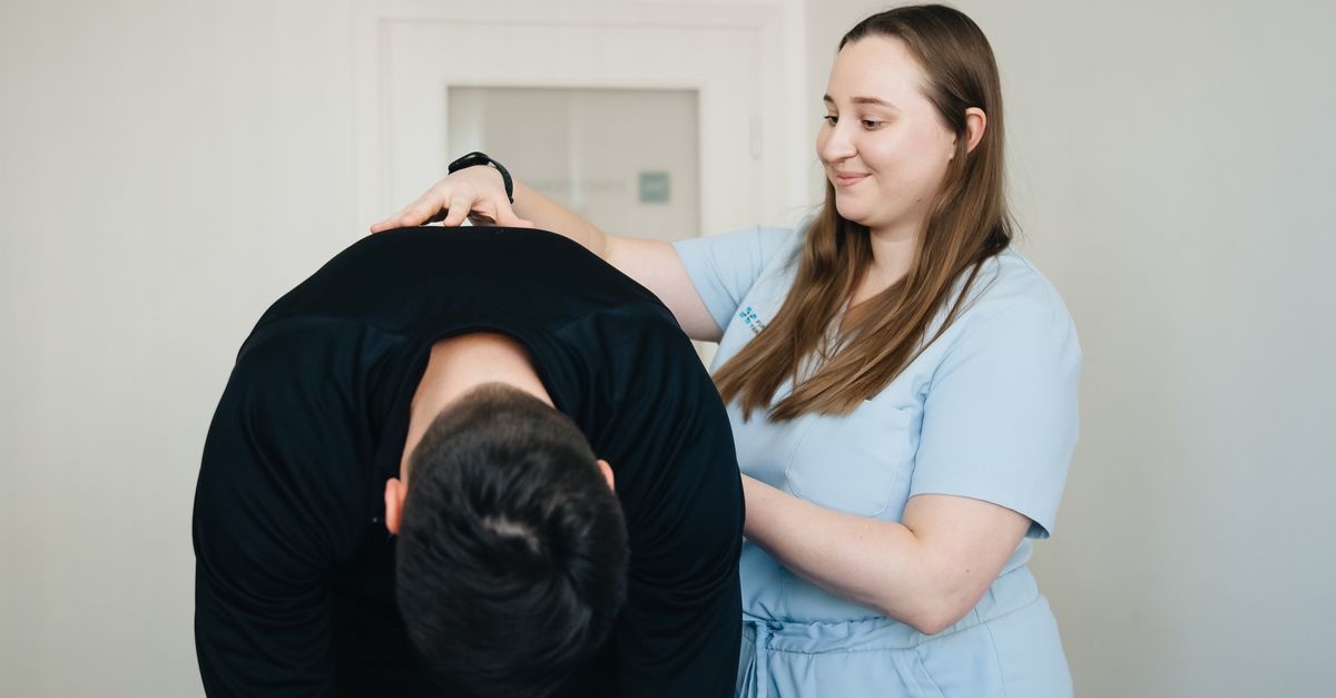 Mocne kości na lata: proste nawyki, które chronią przed osteoporozą