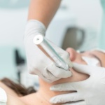 Skóra pamięta wszystko. Mezoterapia w Mielcu jako sposób na cofnięcie czasu